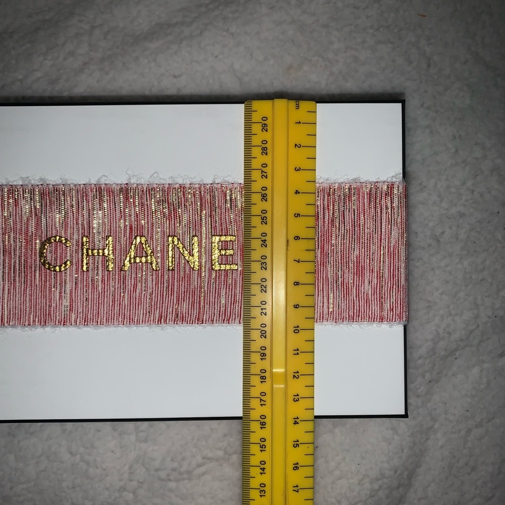 Chanel Gift Box - Picture 9 of 11